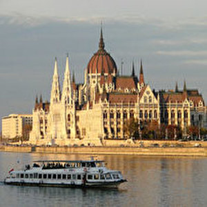 Boedapest_boat.jpg